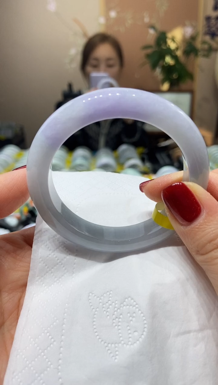 【闪购商品】翡翠手镯未镶嵌53.5圈口