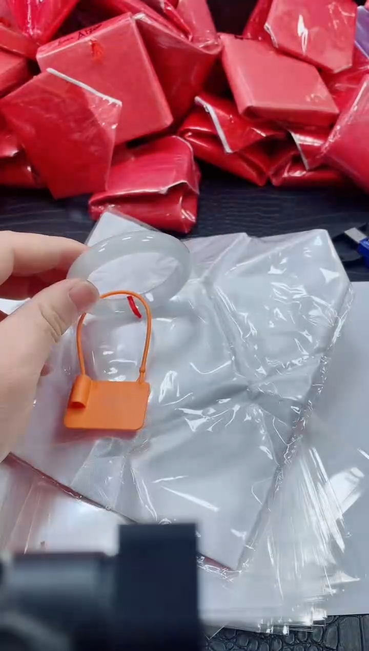 非金属无小哥18号手镯53.5圈口贵妃