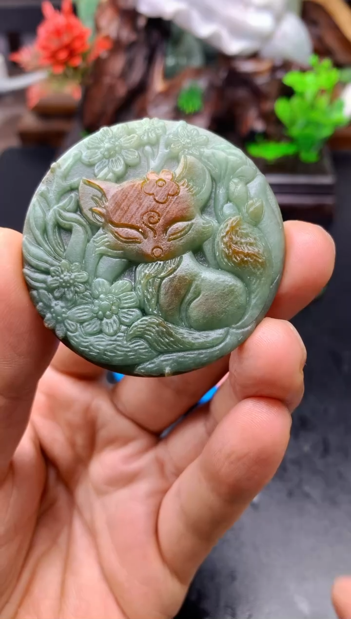 颈饰未镶嵌翡翠摆**生狐狸