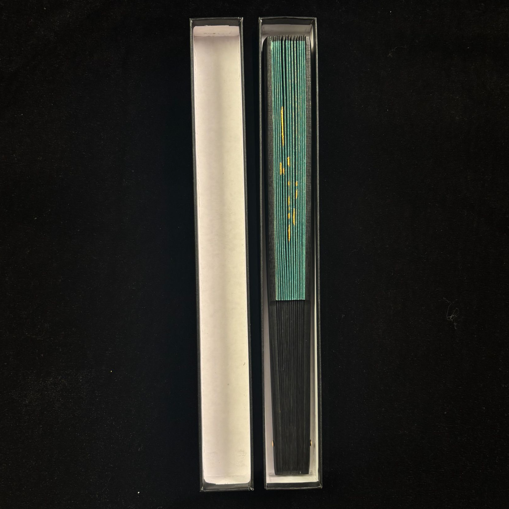 《盒子A-5》10寸扇子（头青扇骨） 鎏金扇面 手写手绘  国潮书法