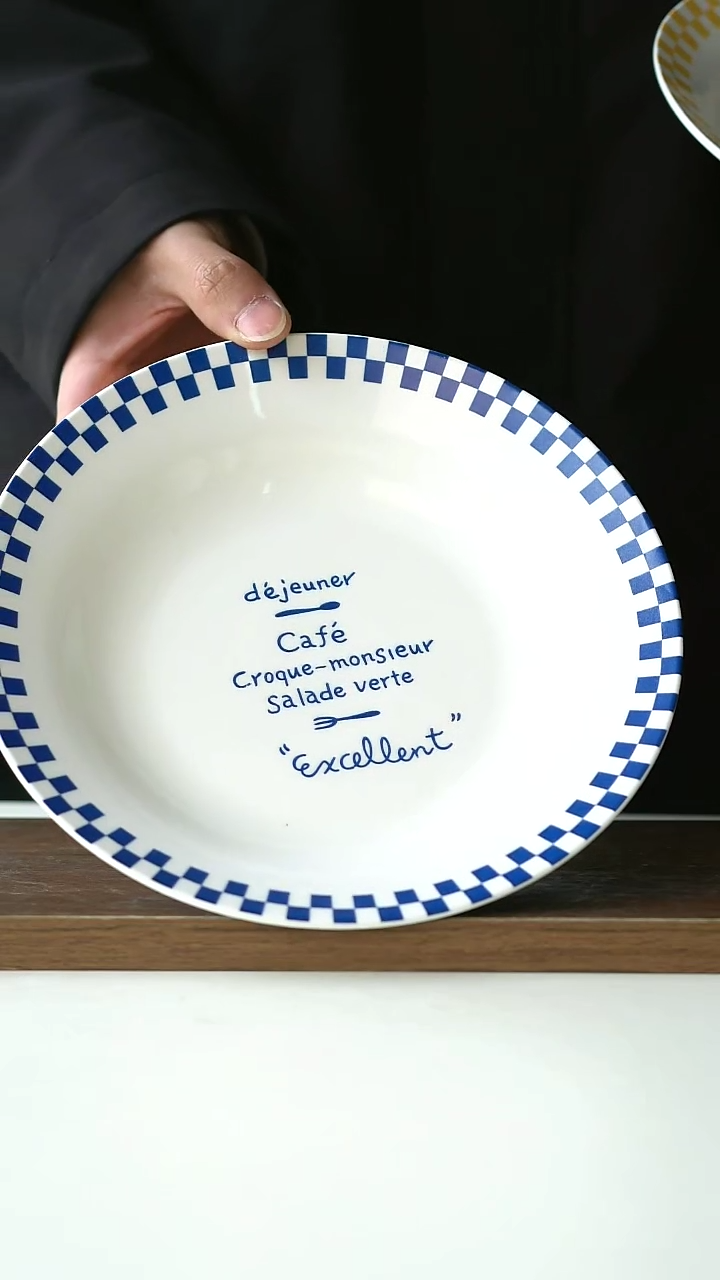 【闪购商品】陶瓷蓝色棋盘格沙拉盘@4-2@微瑕