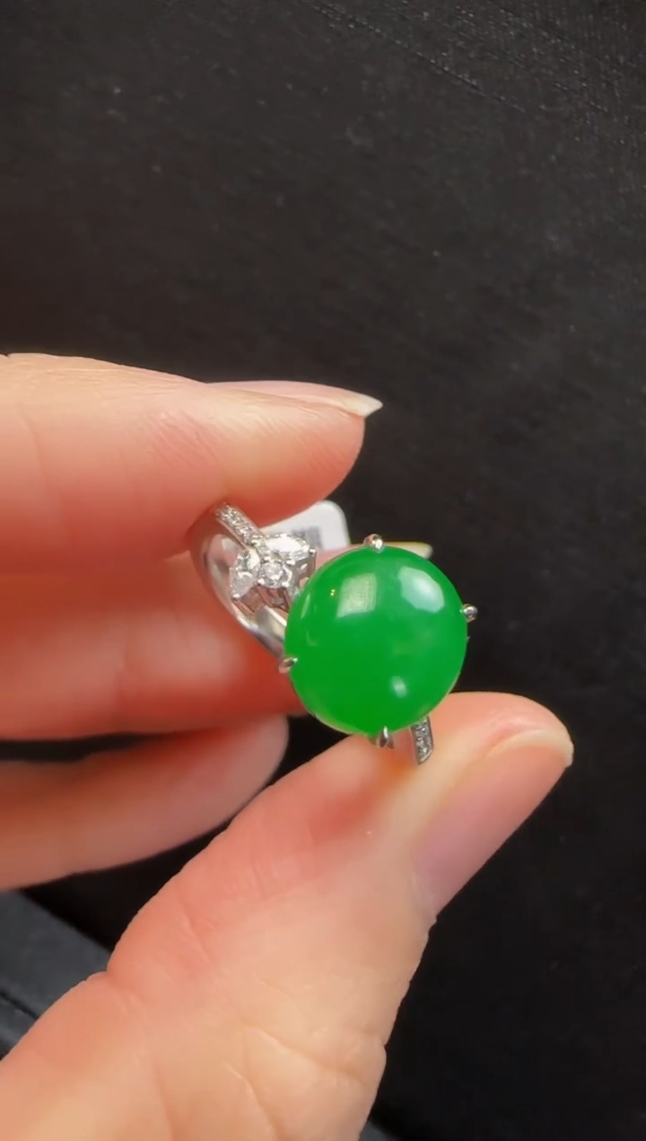 【闪购商品】翡翠戒指18K金镶嵌2037蛋面