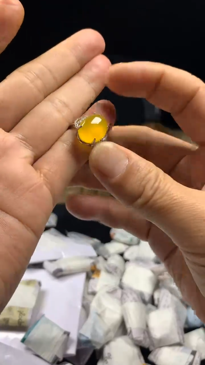 满色吊坠 所见即所得！！