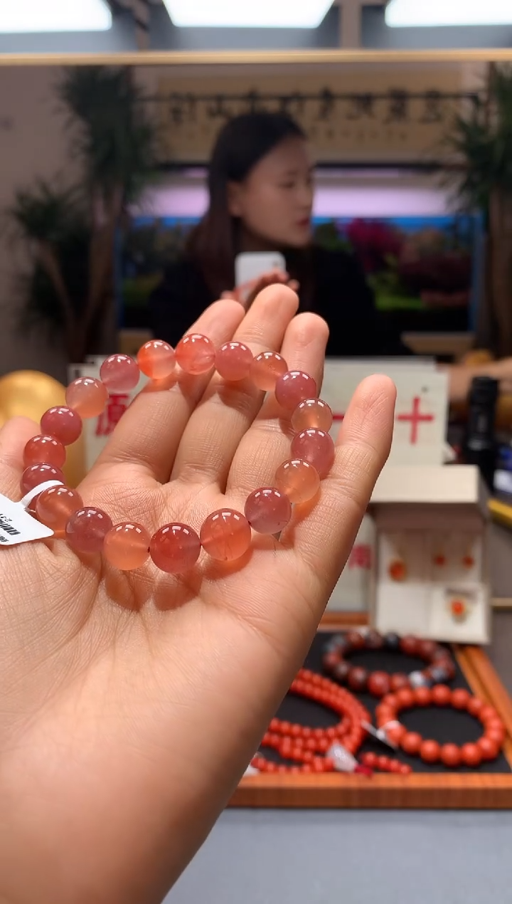 【闪购商品】南红玛瑙手串未镶嵌10mm冰粉单圈手串