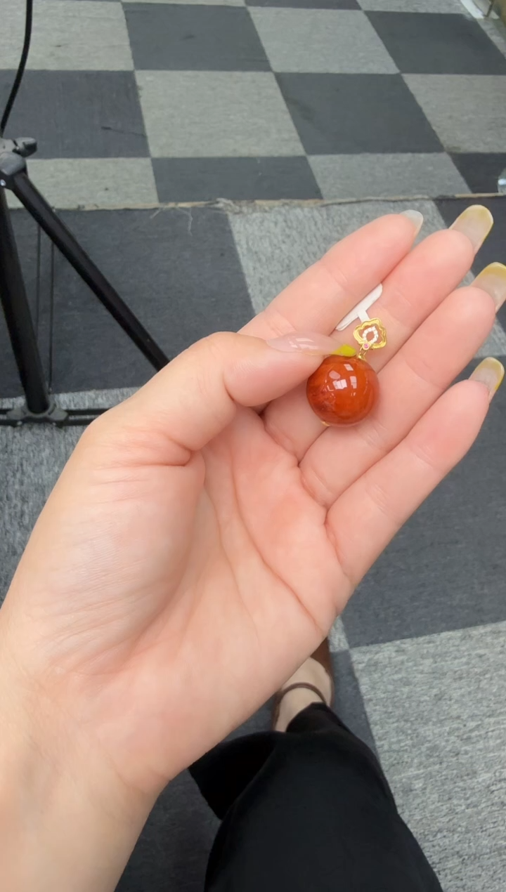 南红玛瑙吊坠未镶嵌多样发其一/17/92198829