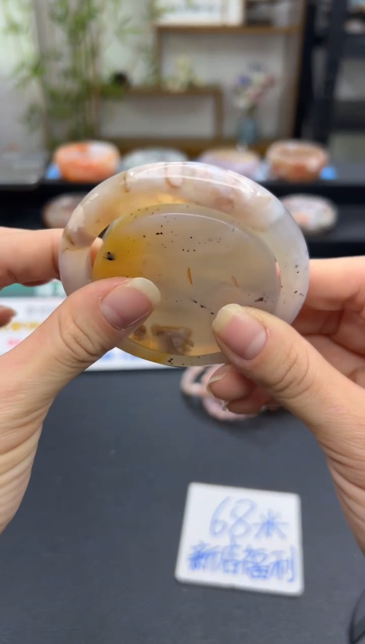 【闪购商品】石英质玉手镯未镶嵌C96(57圈赠送镯心)