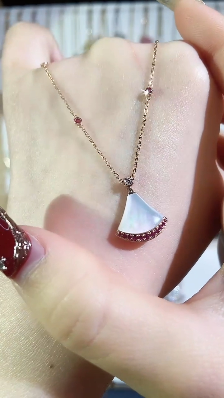 【闪购商品】钻石套链18K金镶嵌钻石K玫