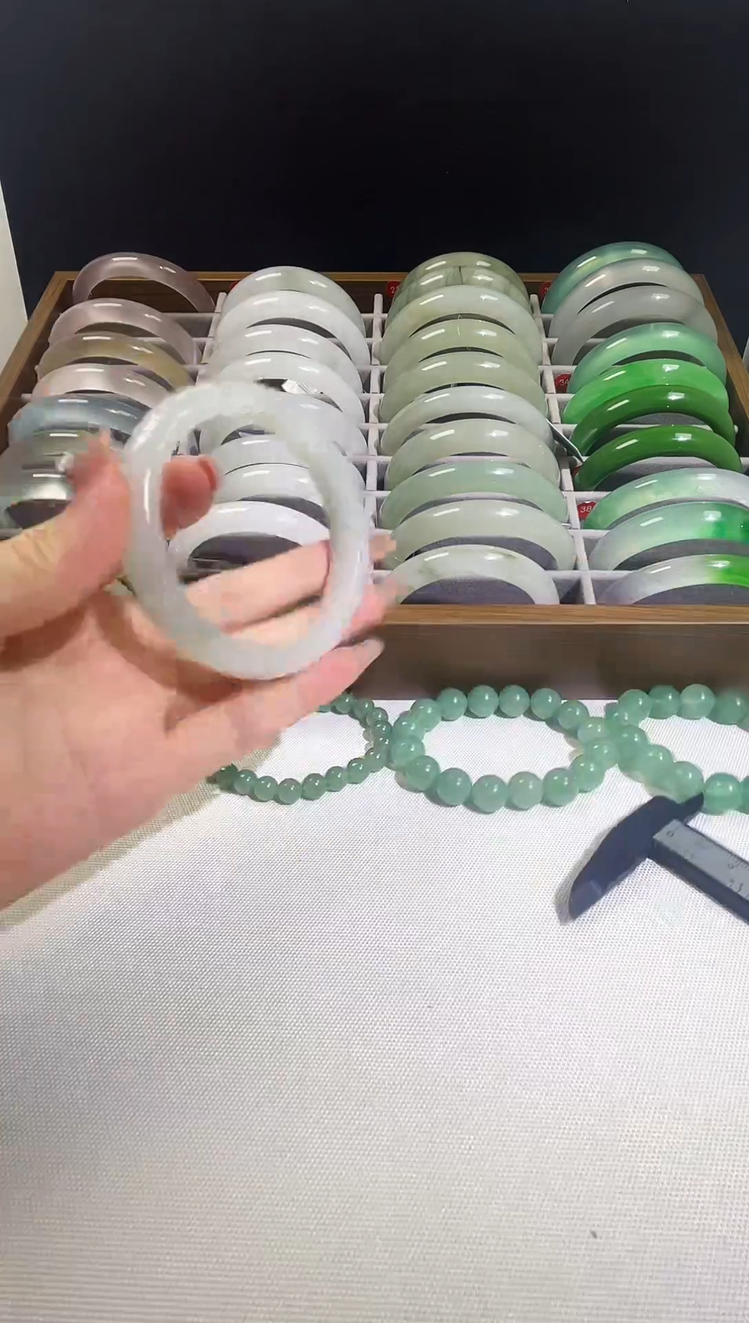 高冰时尚少女手镯