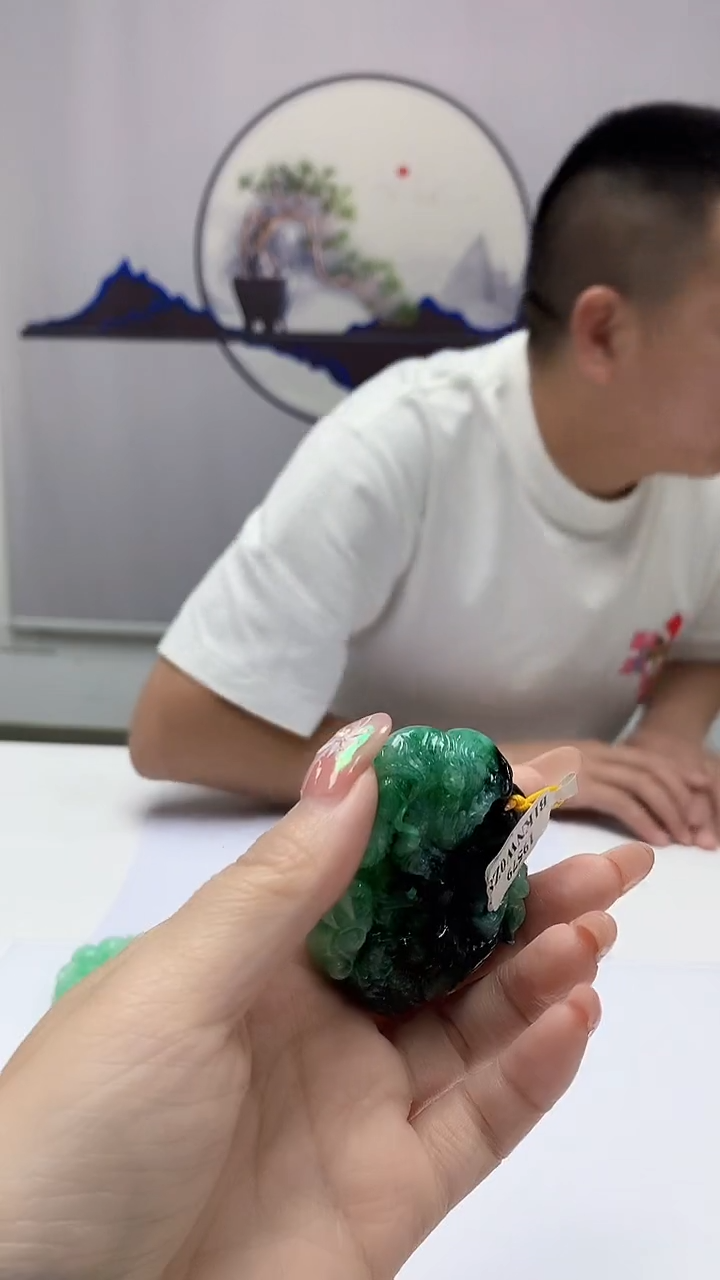 【闪购商品】定制翡翠未镶嵌4812DD-毛货挂件