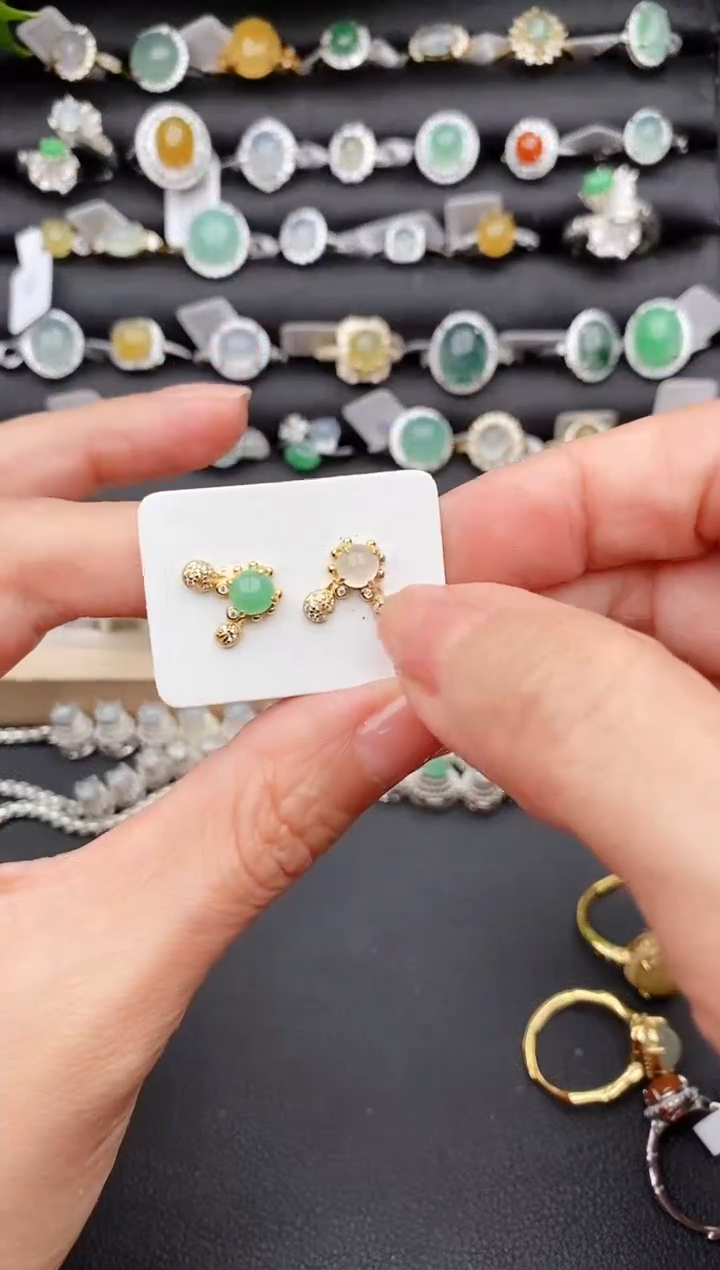 【闪购商品】翡翠戒指银S925镶嵌缅甸天然A货翡翠444   8-3