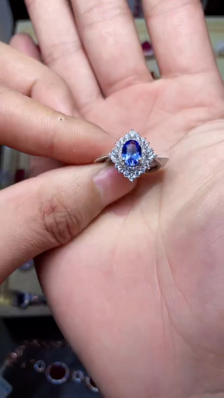 【闪购商品】坦桑石戒指银S925镶嵌.......