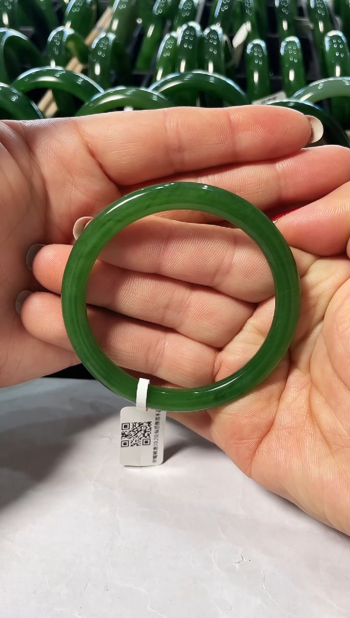 【闪购商品】和田玉（碧玉）手镯未镶嵌碧玉手镯