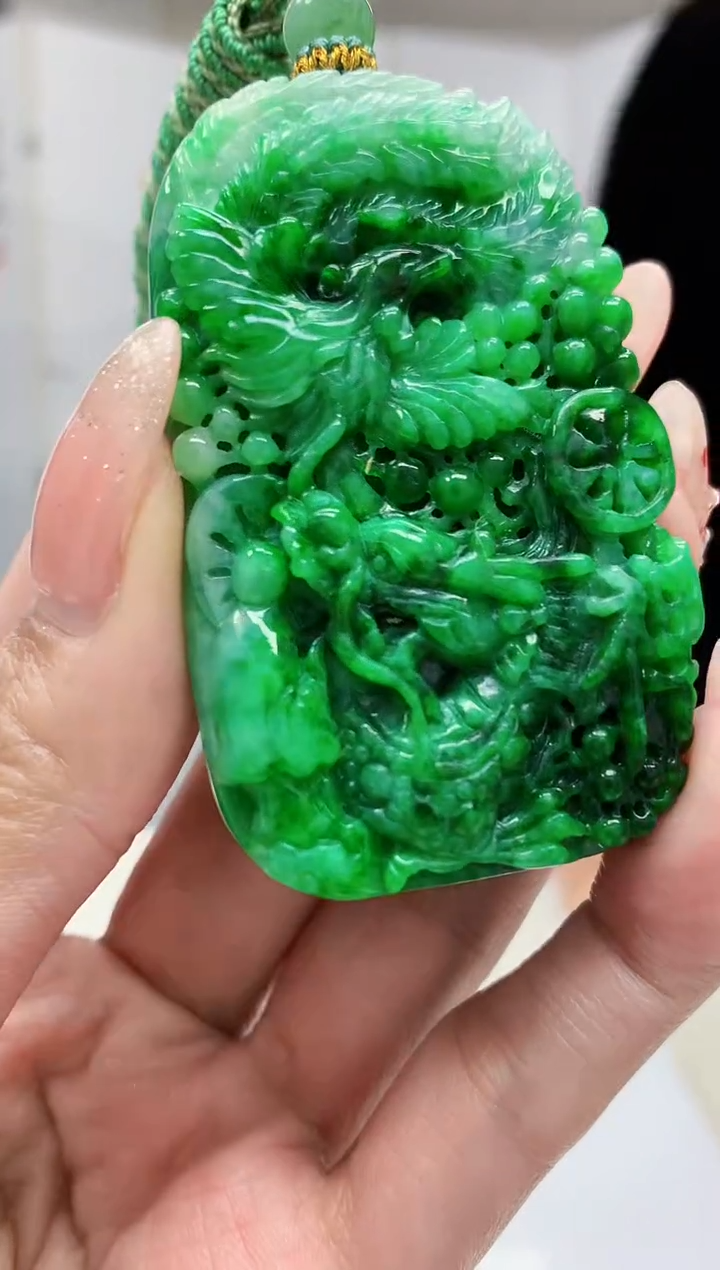 【闪购商品】定制翡翠未镶嵌4829MM-毛货挂件87