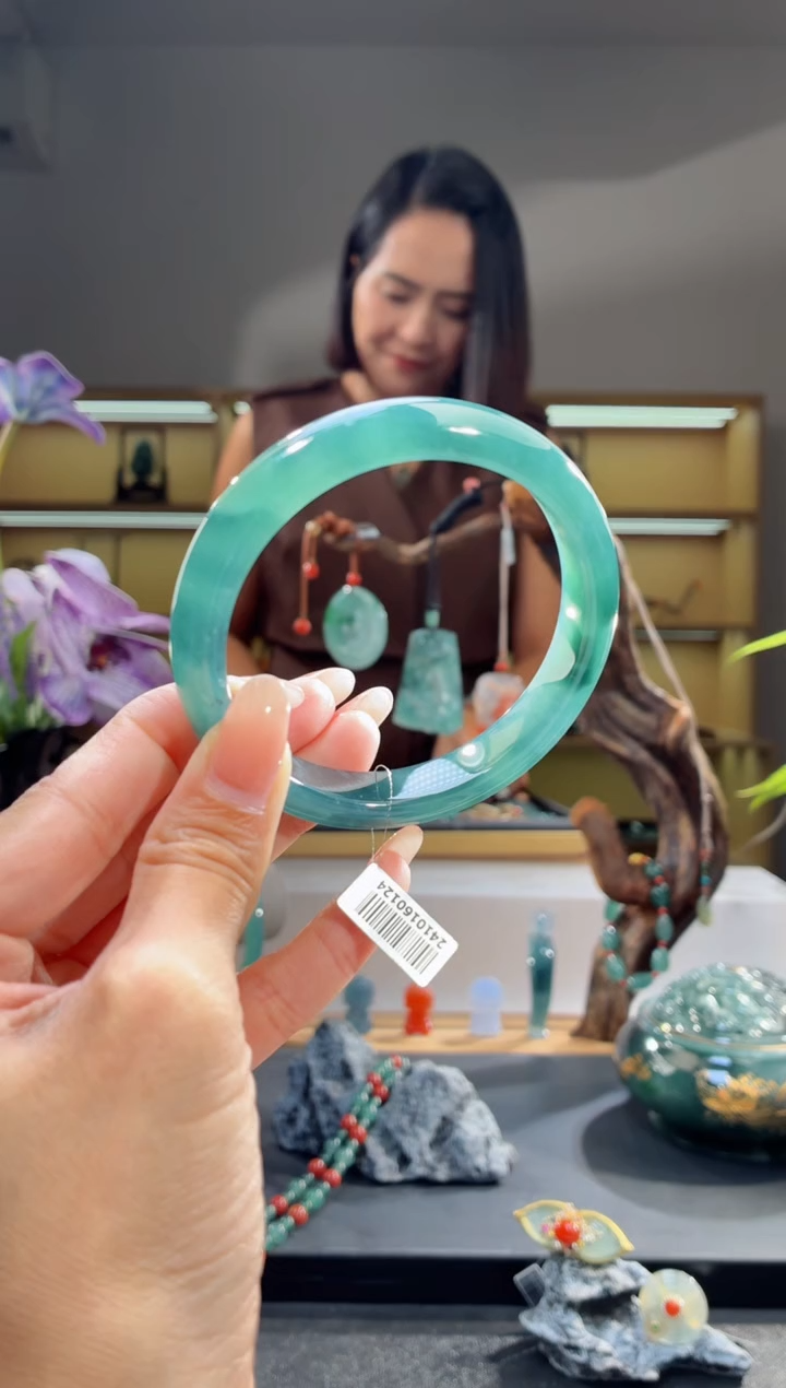 未镶嵌手镯翡翠59圈