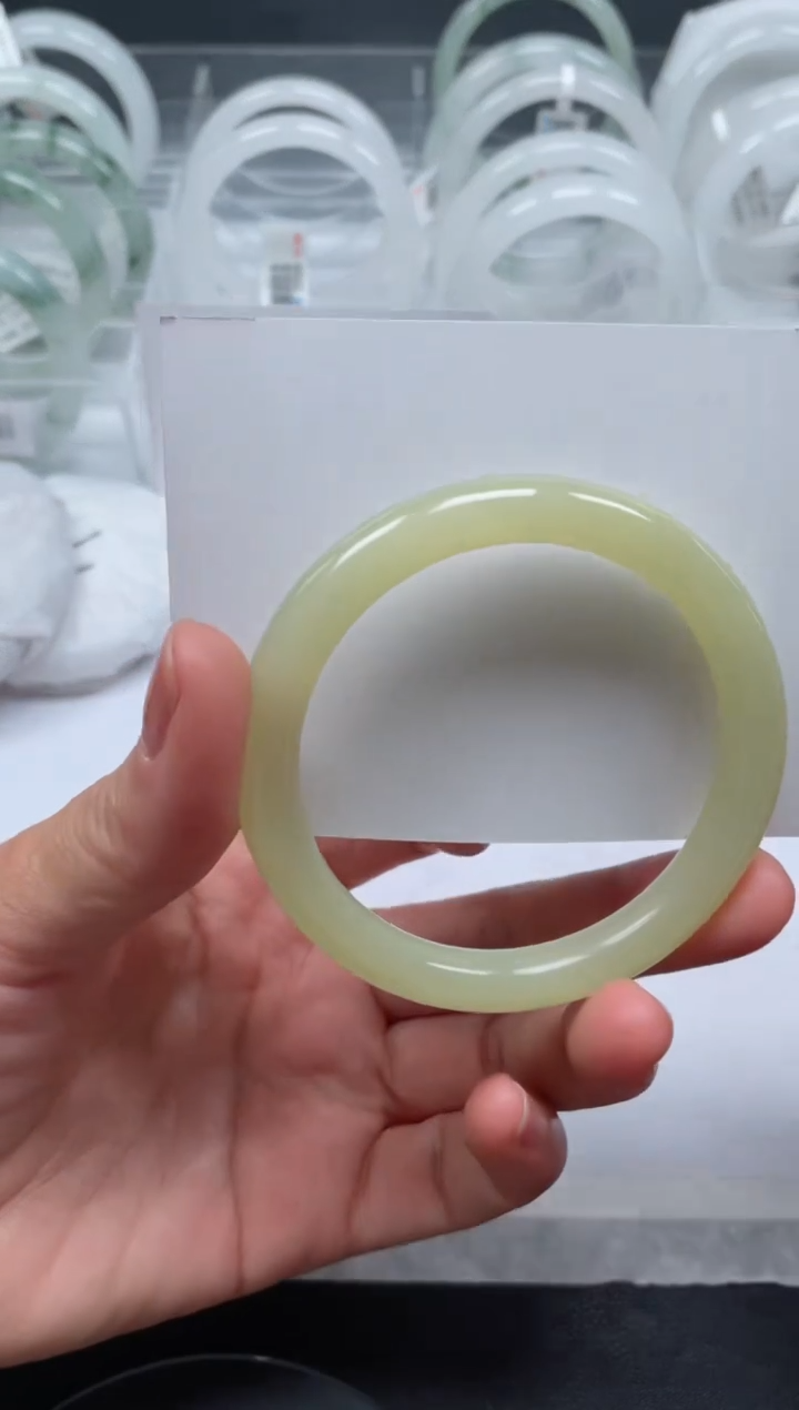 【闪购商品】石英质玉手镯未镶嵌296号/手镯/多人