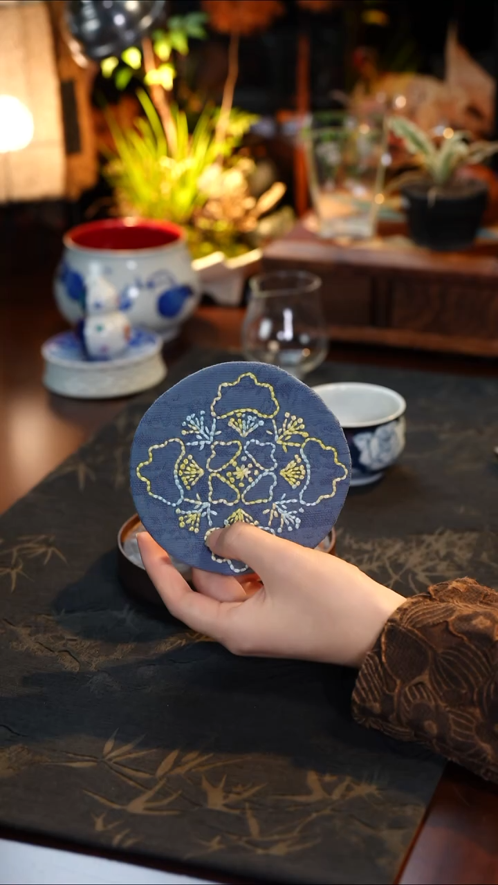 杯垫·············