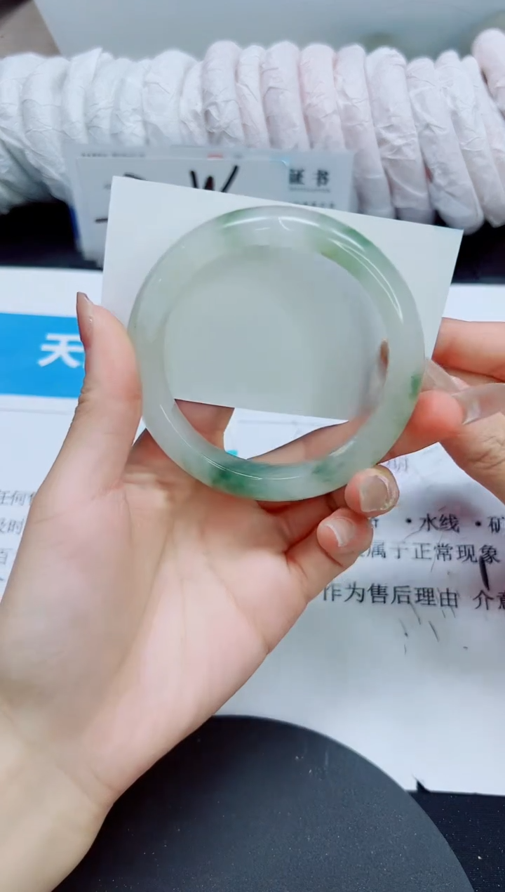 石英质玉未镶嵌手镯226/58