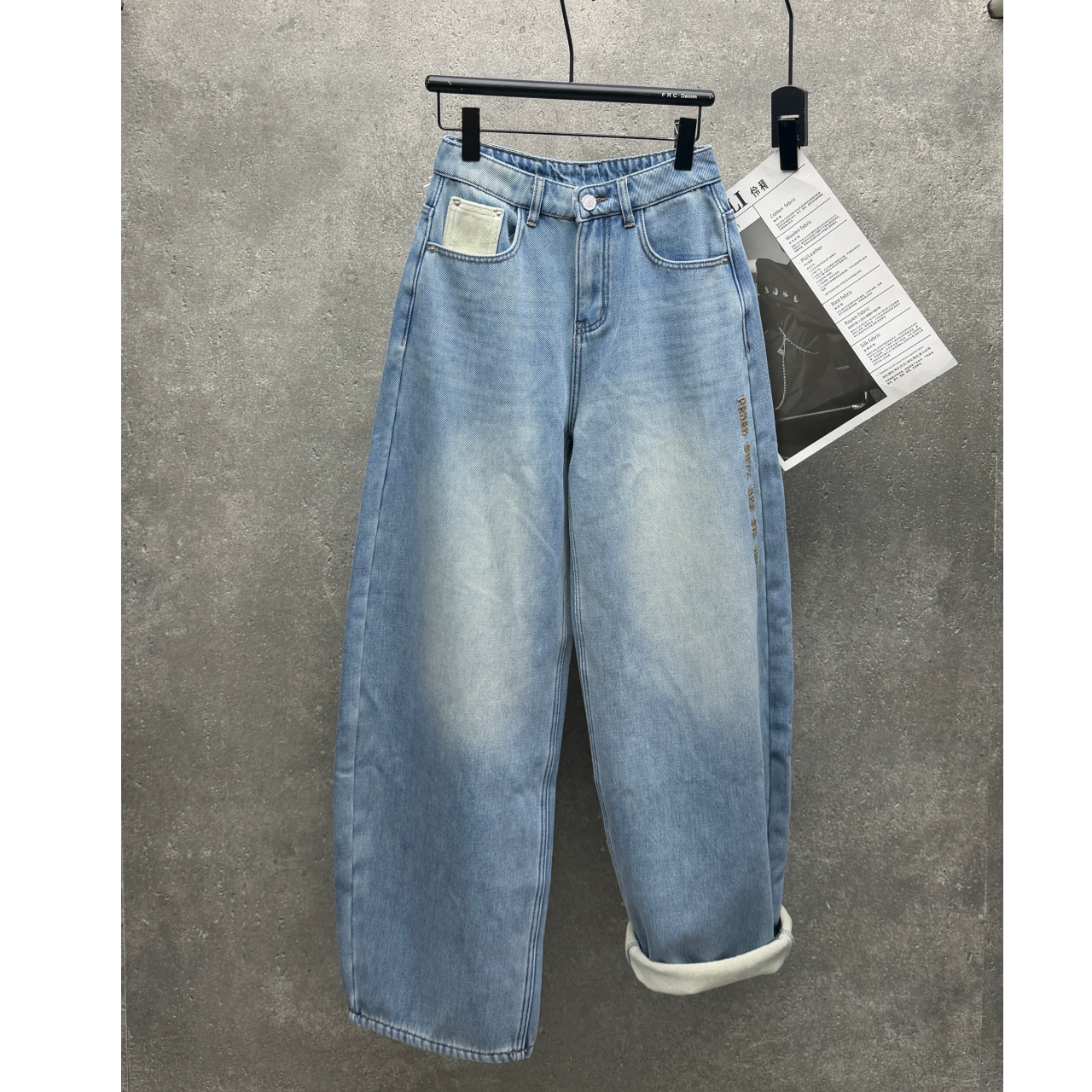 TING GE 裤王~冬季新款刺绣字母百搭显瘦阔腿弯刀牛仔裤 Z 77239