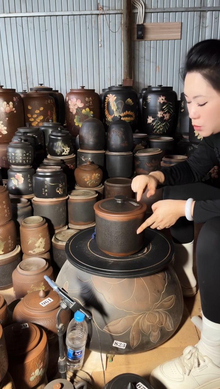 【闪购商品】壶瑕疵茶叶罐 小五饼皮革 315