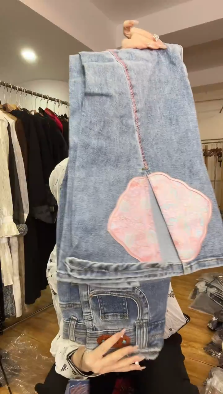 M码      110斤  牛仔裤