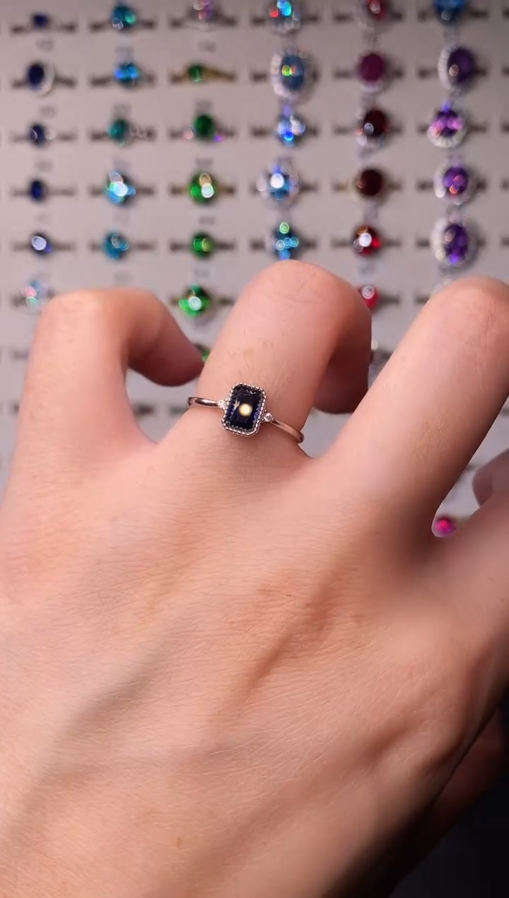 1克拉蓝宝石（处理）欧美风戒指