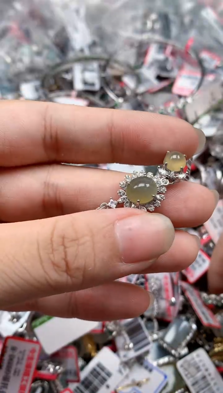 银S925镶嵌戒指翡翠天然A货缅甸翡翠