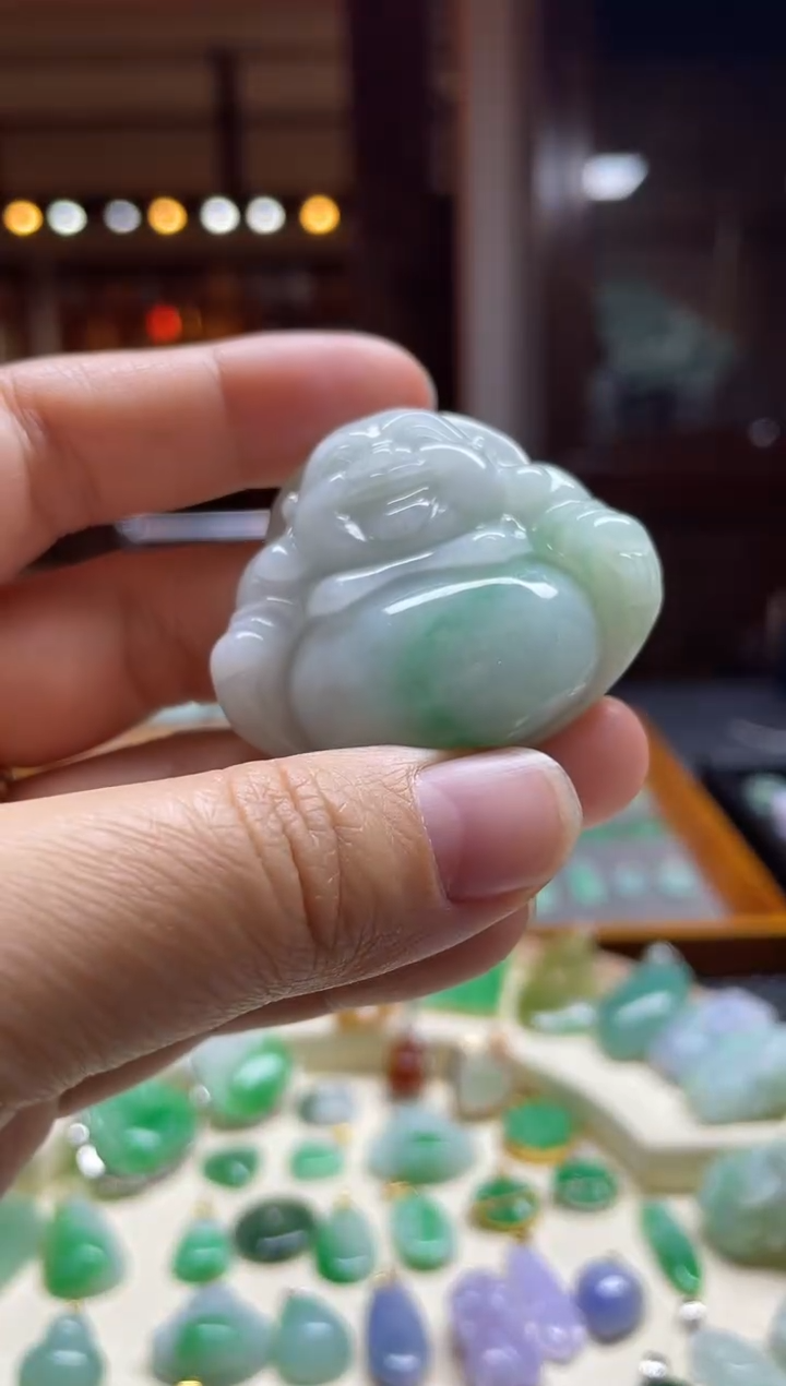 【闪购商品】翡翠颈饰未镶嵌佛公