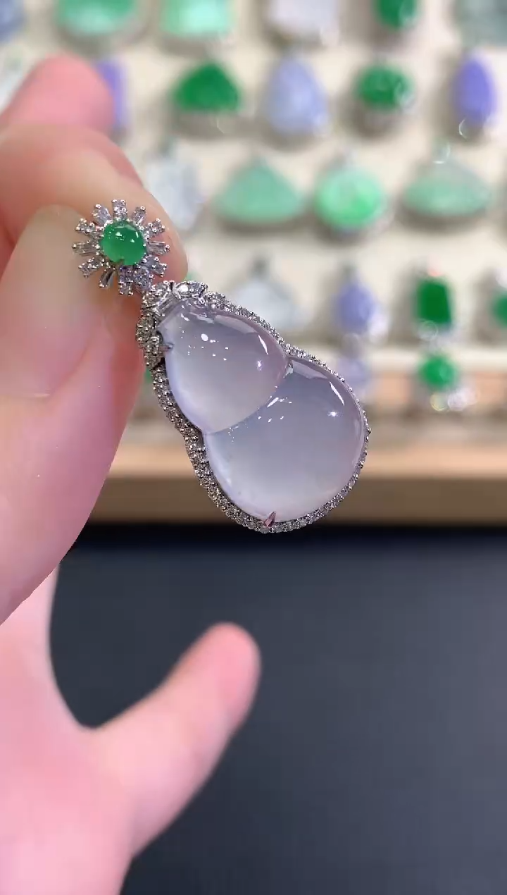 吊坠(不含链)18K金镶嵌翡翠冬日珠宝Q108