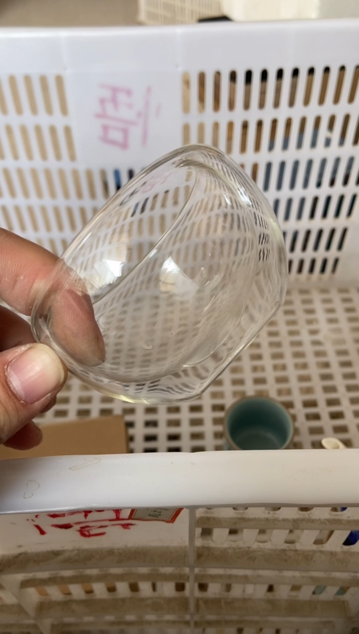 杯无运费险有瑕疵的摄影的产品有使用过的痕迹有点脏介意勿拍