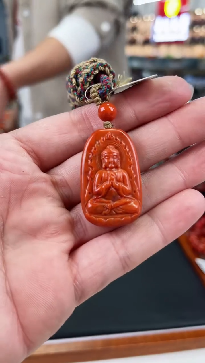 【闪购商品】南红玛瑙吊坠未镶嵌一个/条