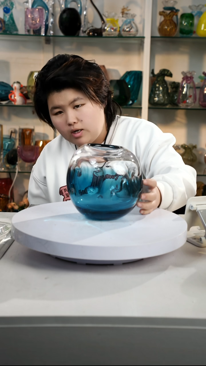 【闪购商品】琉璃【弘扬】高17轻奢琉璃花器微瑕福利