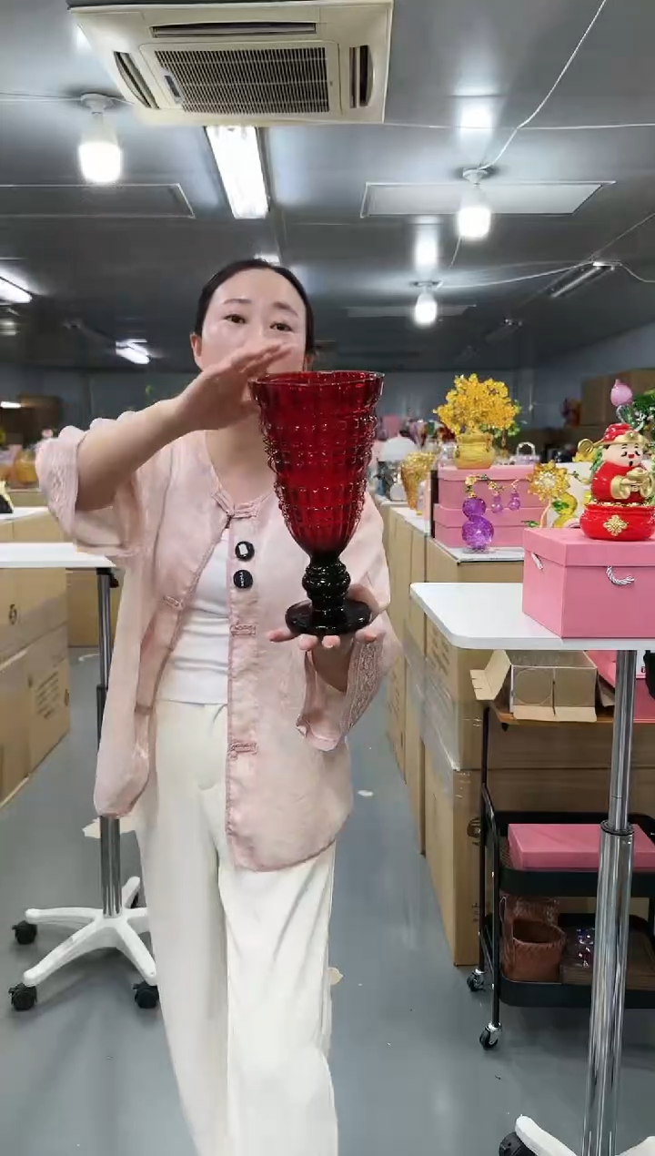 藤金沃水晶琉璃摆设  花瓶