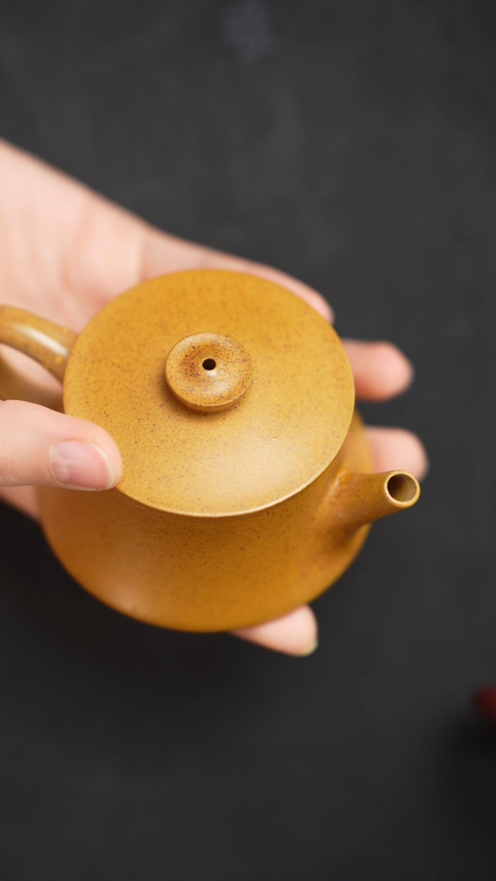 【闪购商品】紫砂茶壶黄段柴烧柱础100CC