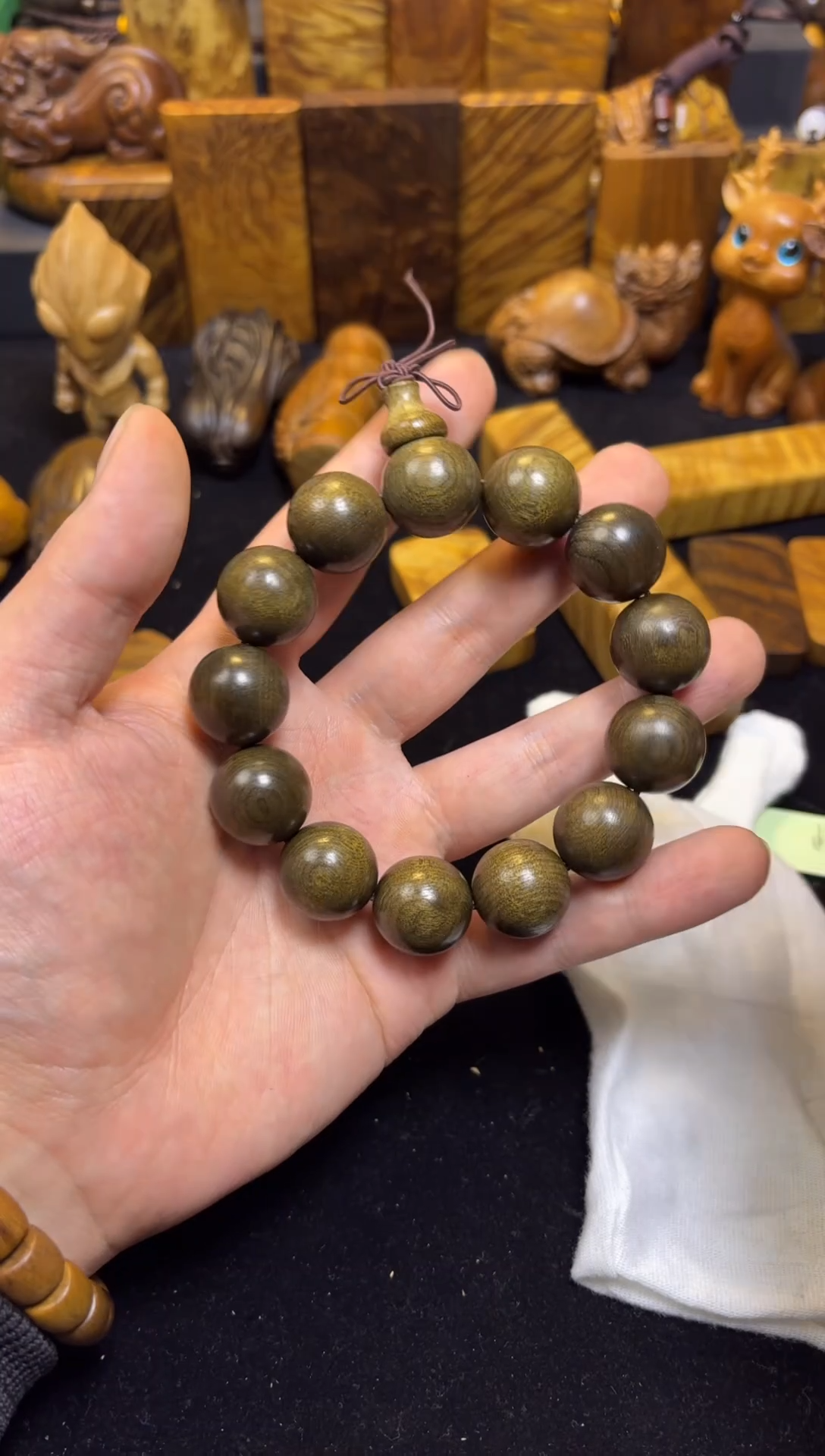 【闪购商品】楠木（金丝楠）其他1.8乌木绿手串4