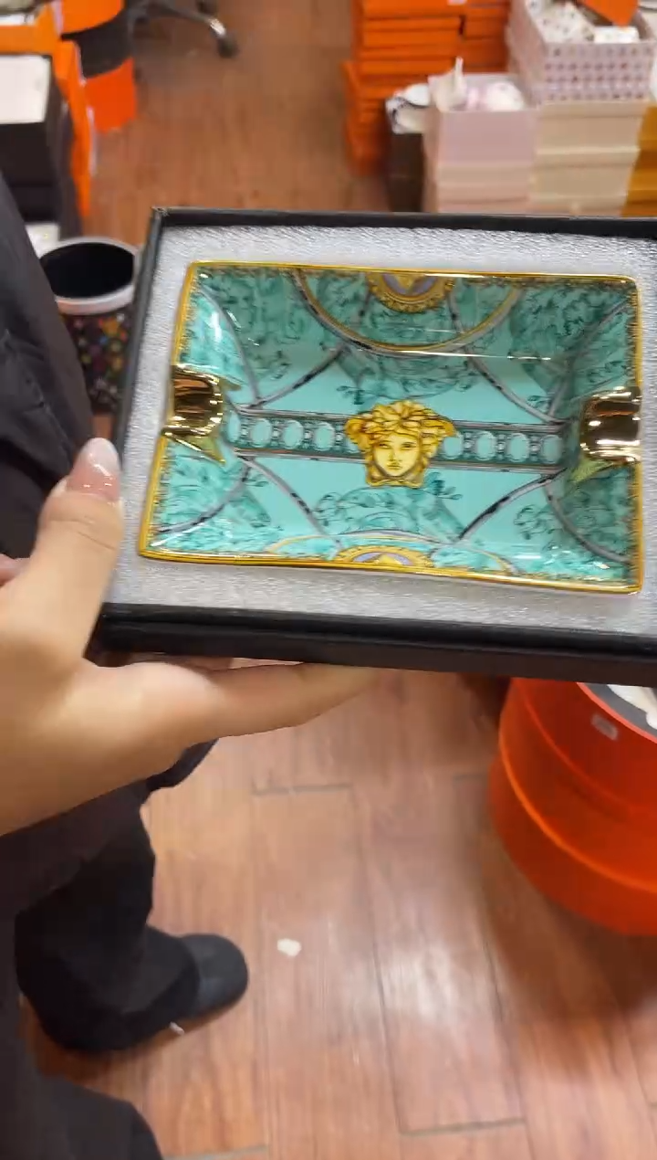 杯鸿辉家品牌瓷器，京东包邮！