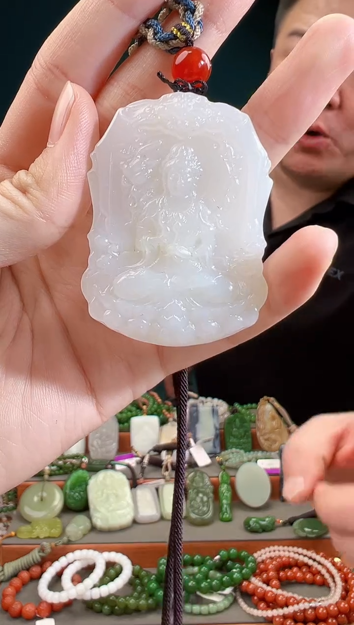 颈饰未镶嵌和田玉一物一证 拍一单发一个