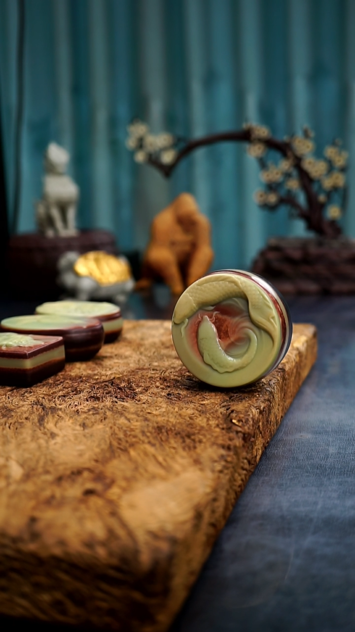 【闪购商品】紫袍玉带双鱼盖置手把