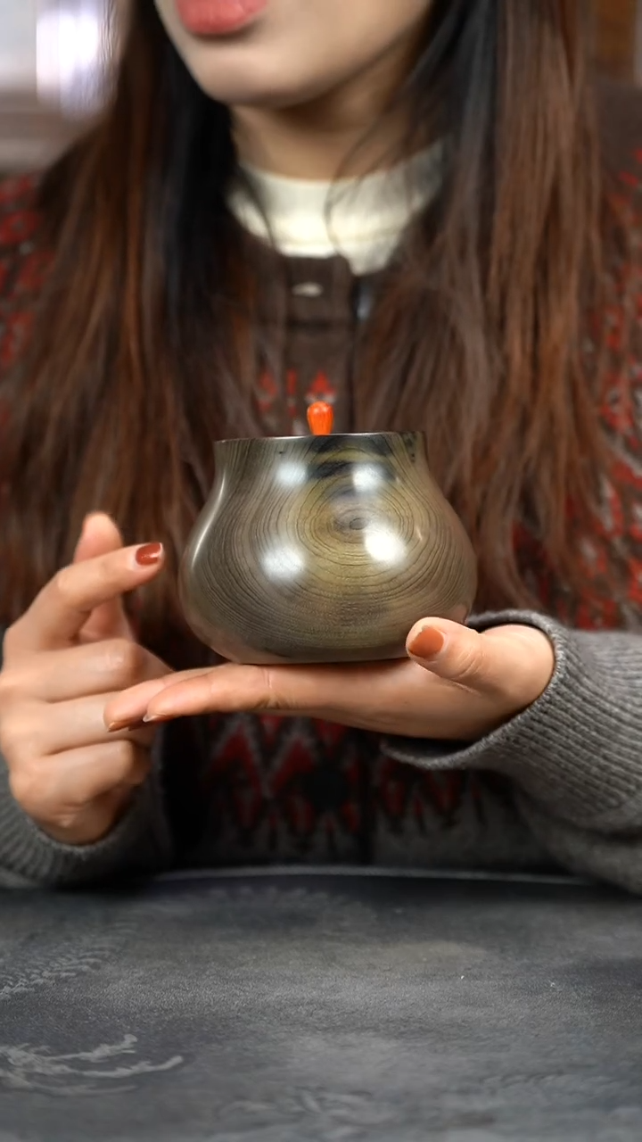 【闪购商品】金丝楠木雕原木精工茶仓醒茶罐693