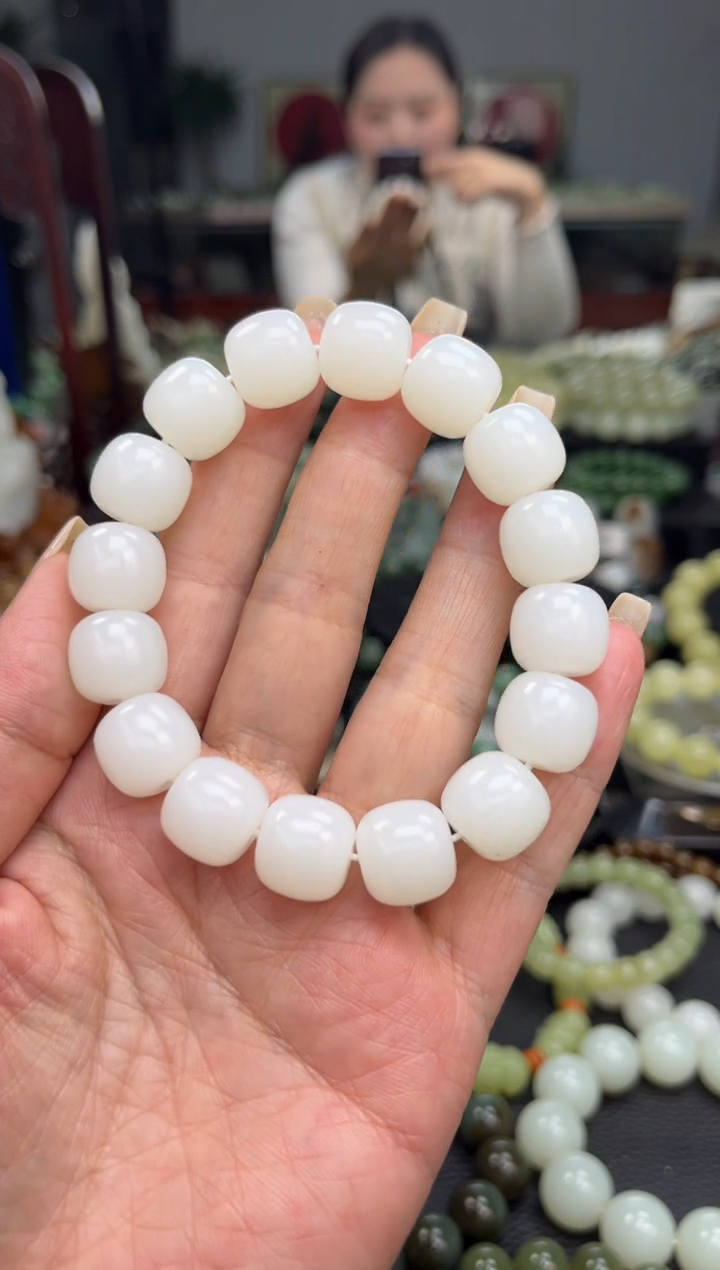 【闪购商品】和田玉手串未镶嵌新疆黑山白玉卡14
