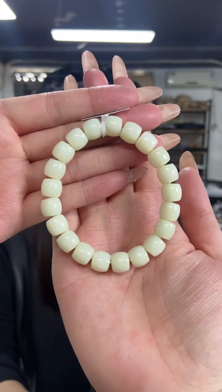 【闪购商品】和田玉手串未镶嵌多样性发其一颜色微差