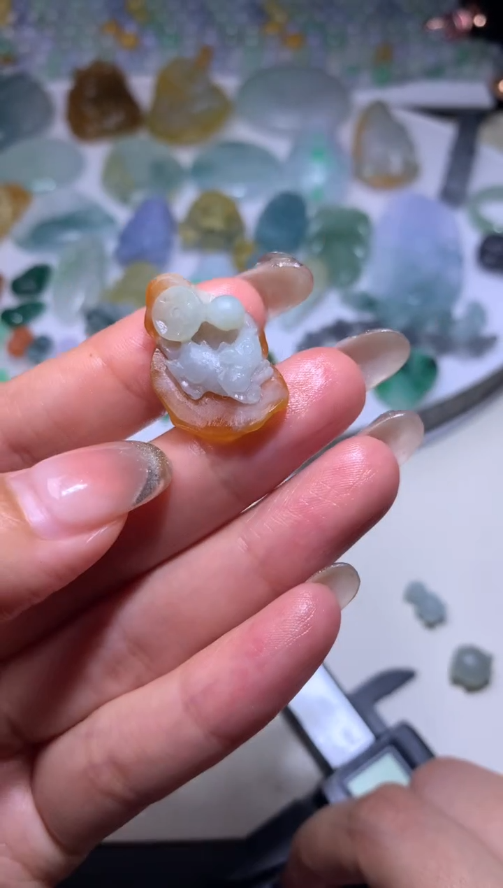 未镶嵌定制翡翠毛货