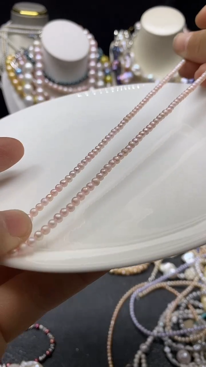 颈饰未镶嵌淡水珍珠多人