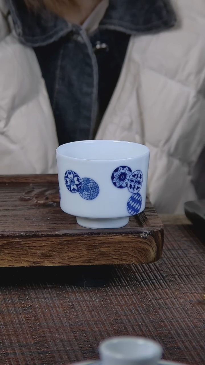 【闪购商品】折葵非器手工手绘皮球花直口杯