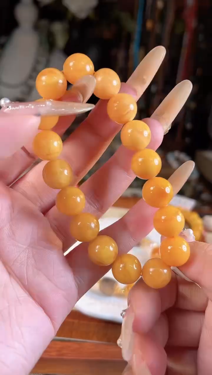 【闪购商品】蜜蜡手链未镶嵌多样性发货其一10mm左右