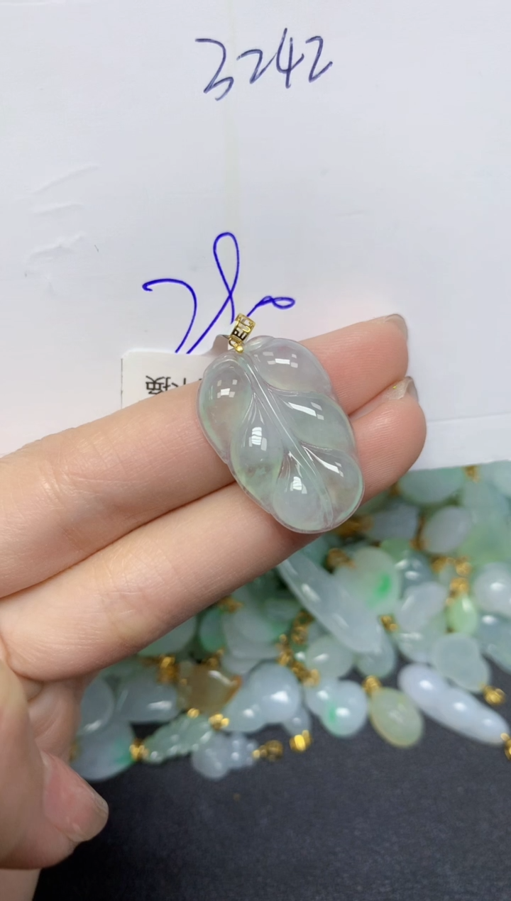 【闪购商品】翡翠颈饰18K金镶嵌 天然翡翠A货