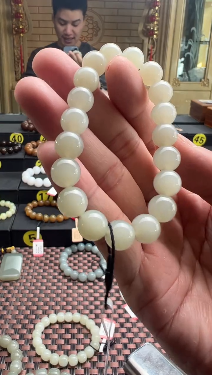 【闪购商品】和田玉手串未镶嵌且末料青白玉卡10手串