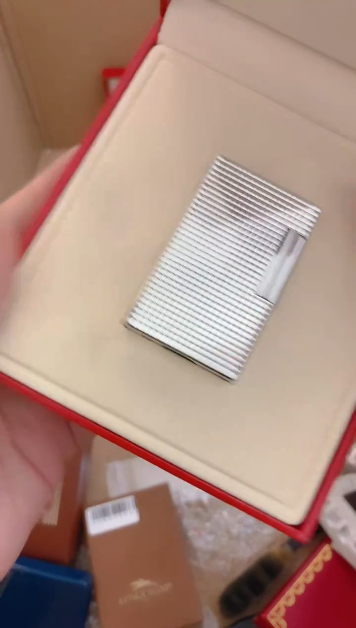 黑**雪中古打火机闪购链接