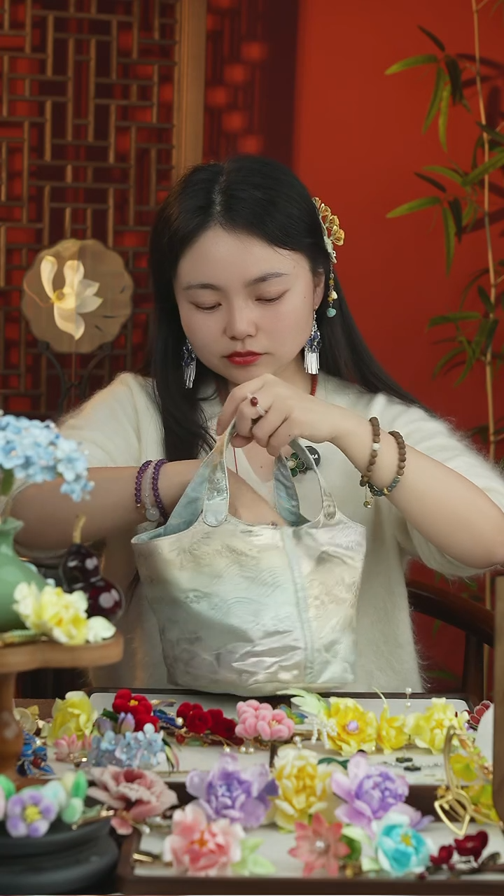 刺绣闪购纯手工非遗国风饰品