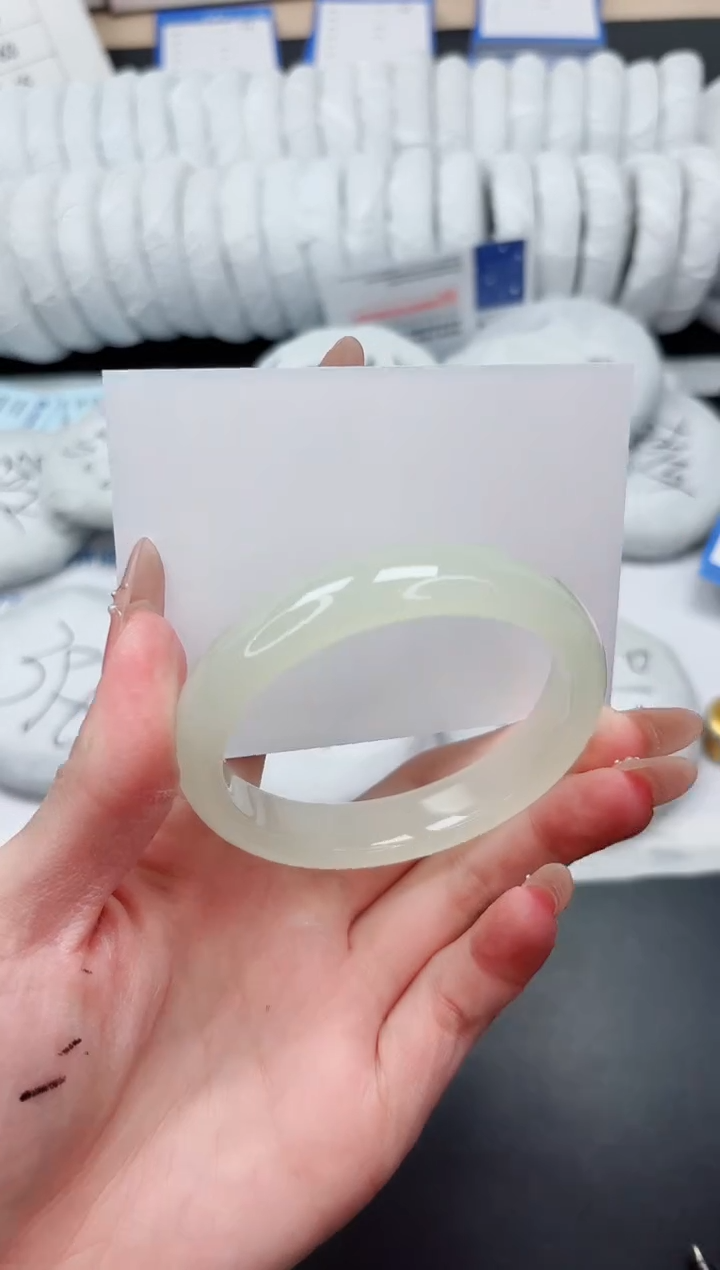 未镶嵌手镯石英质玉175-57.5FMS