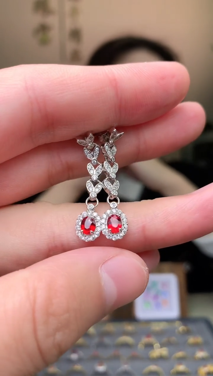 【闪购商品】蓝宝石耳饰银S925镶嵌耳饰